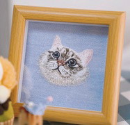 Embrogift Embroidered pet photo frame