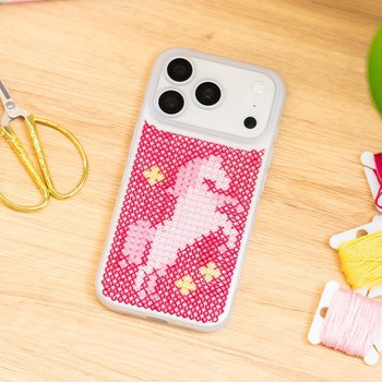 PINK PONY CRAFT CLUB - Cross Stitch Phone Case Kit