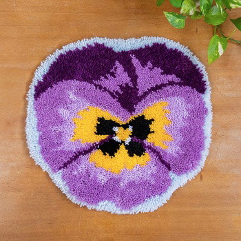 PRECIOUS PANSY - Latch Hook Rug Kit