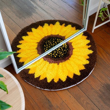 SUNFLOWER - XL Mirror Rug Making Kit