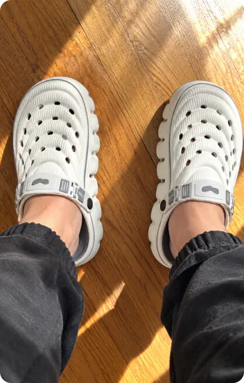Customer photo: Restore Clogs in White Cloud
