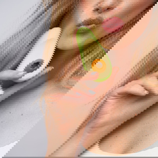 Avo Clitoral Massager