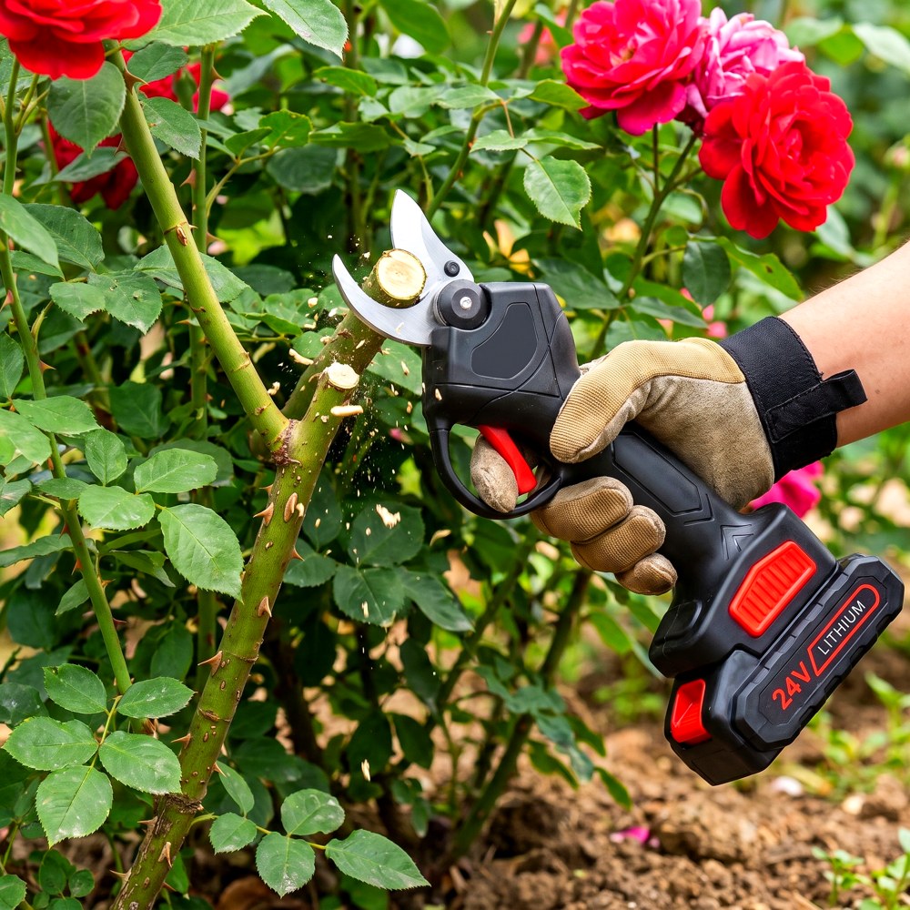 Power Shears in use